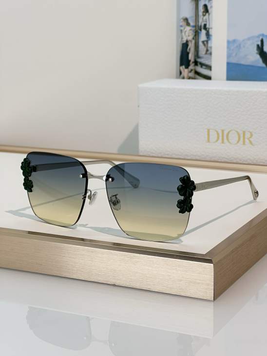 Picture of Dior Sunglasses _SKUfw80880231fw